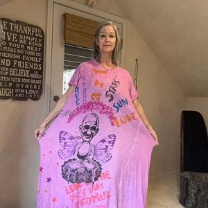 Magnolia pearl Gandhi, dress in hot pink size medium